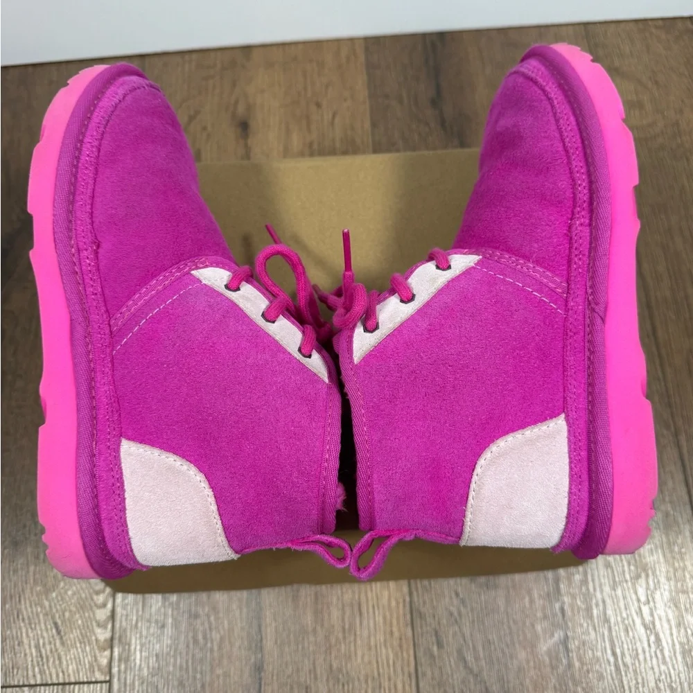 UGG‎ Fuchsia Lace-Up Boots